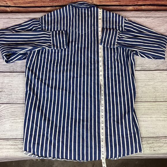 Vintage 1990s Wrangler Brushpopper Pinstripe Denim Pearl Snap Shirt - Picture 7 of 8